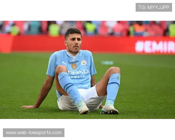 罗德里腿筋伤势复发，曼城圣诞赛程中场告急